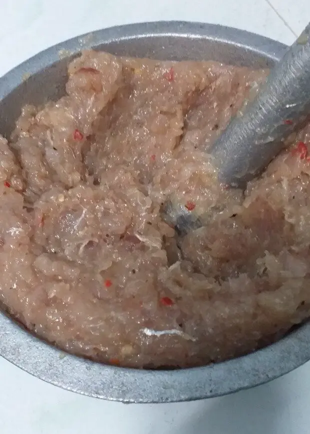 mua-cha-ca-thung-vung-tau-quet-tay-e1597569950970.webp